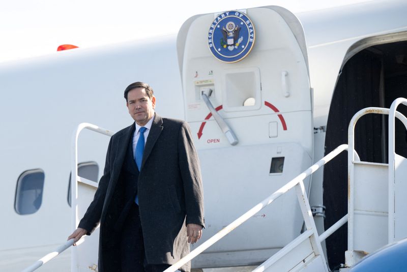 &copy; Reuters. Secretário de Estado dos EUA, Marco Rubio, desembarca em Quebec, no Canadán12/03/2025nSAUL LOEB/Pool via REUTERS