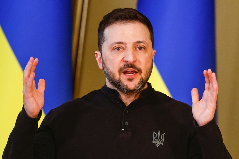 &copy; Reuters. Presidente da Ucrânia, Volodymyr Zelenskiy, durante coletiva de imprensa, em Kievn12/03/2025nREUTERS/Valentyn Ogirenko