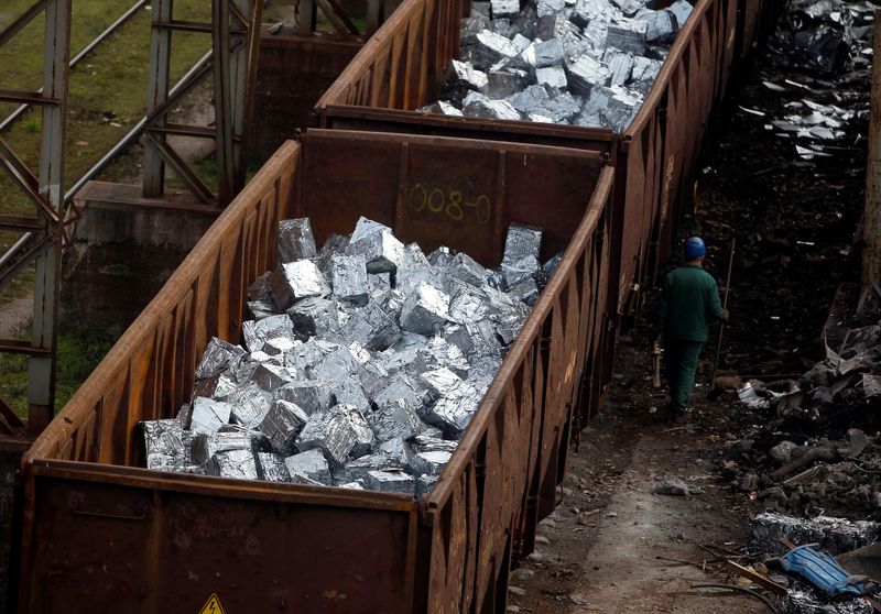 EU to look at import limits for aluminium sector, draft document shows