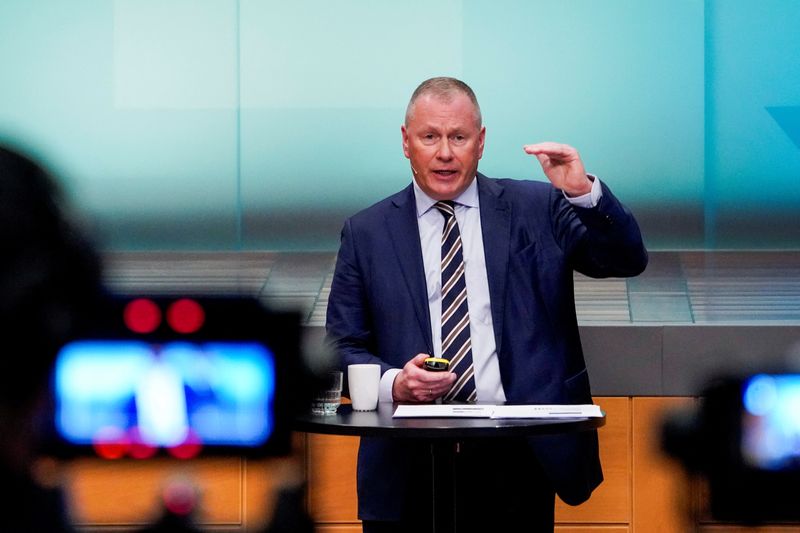 &copy; Reuters. FILE PHOTO: Nicolai Tangen, CEO of Norges Bank Investment Management, attends a press conference on the annual results of the Norges Bank Investment Management for 2024 at Norges Bank, in Oslo, Norway, January 29, 2025.  NTB/Ole Berg-Rusten via REUTERS/Fi