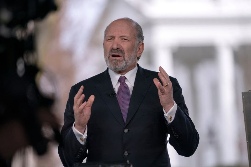 &copy; Reuters. Secretário de Comércio dos EUA, Howard Lutnick, fala com a imprensa, em Washington n13/03/2025nREUTERS/Nathan Howard
