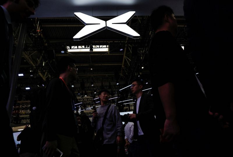 &copy; Reuters. Logo da Xpeng é visto em feira de automóveis em Pequim, na Chinan25/04/2024nREUTERS/Tingshu Wang/File Photo