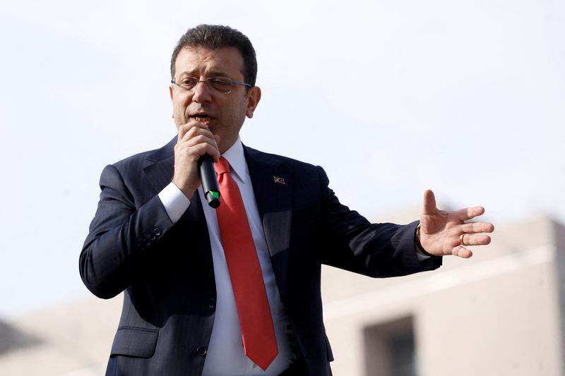 &copy; Reuters. Prefeito de Istambul Ekrem Imamoglun 31/1/2025   REUTERS/Dilara Senkaya