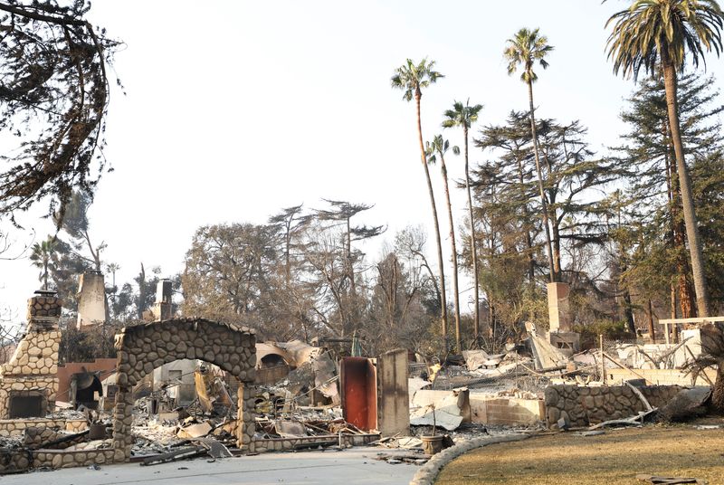 US senators push for more funding for California fire recovery