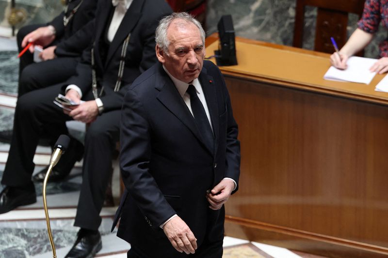&copy; Reuters. Primeiro-ministro da França, François Bayrou, na Assembleia Nacional, em Parisn01/04/2025 REUTERS/Gonzalo Fuentes