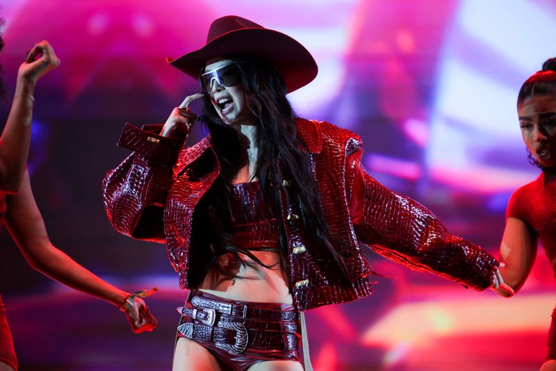 &copy; Reuters. Jennie se apresenta no Coachella Valley Music and Arts Festival em Indio, Califórnia, EUAn13/04/2025nREUTERS/Daniel Cole