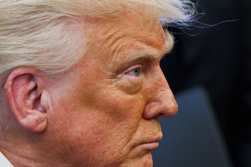 Court rejects Trump bid to end Venezuelan migrants' legal status