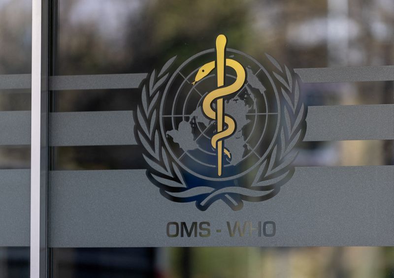 &copy; Reuters. Logo da OMS na sede da entidade em Genebran28/01/2025 REUTERS/Denis Balibouse