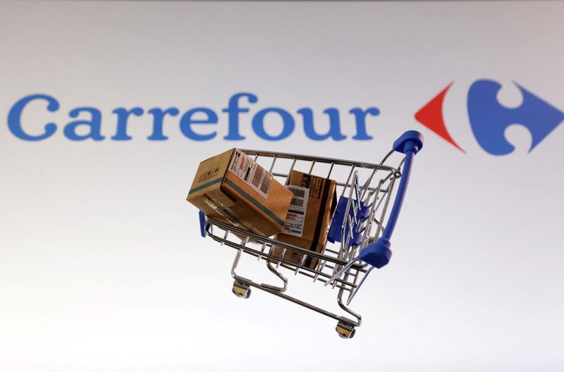 &copy; Reuters. Foto ilustrativa do logo do Carrefourn11/2/2025 REUTERS/Dado Ruvic/Arquivo