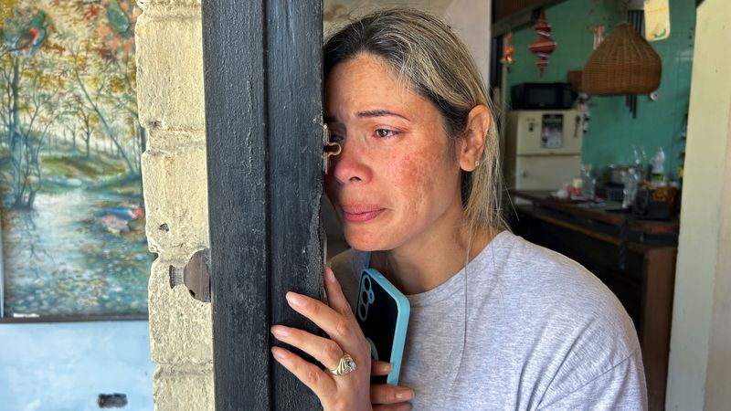Deported Cuban mother separated from breastfeeding 1-year-old daughter