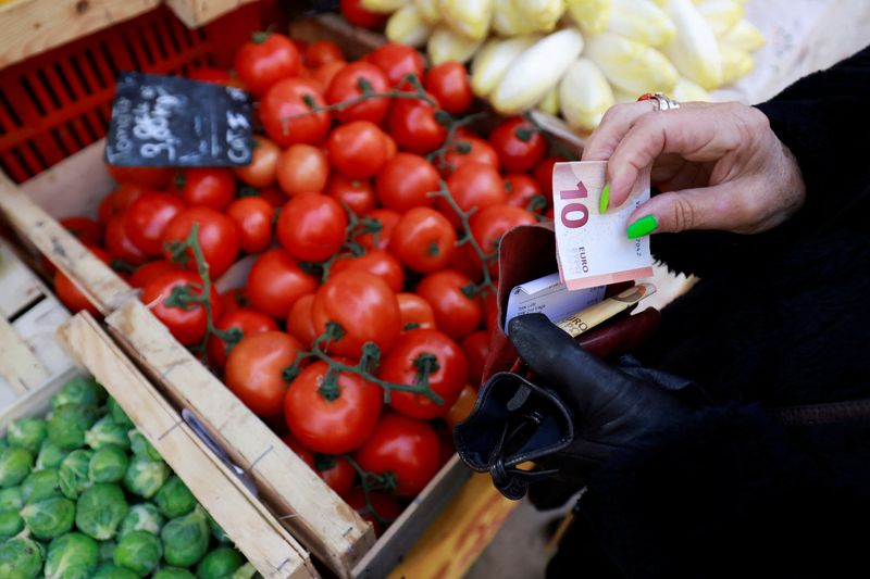 French annual inflation rate above forecast in April