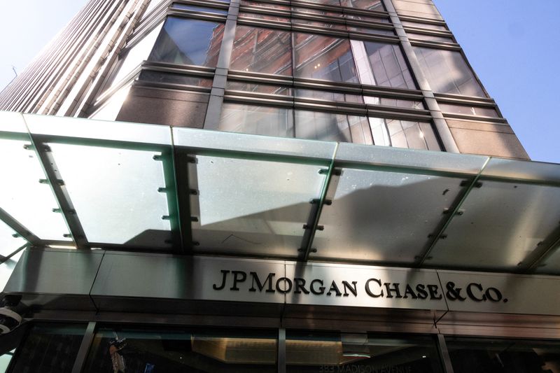 JPMorgan names new leadership for key commercial banking units