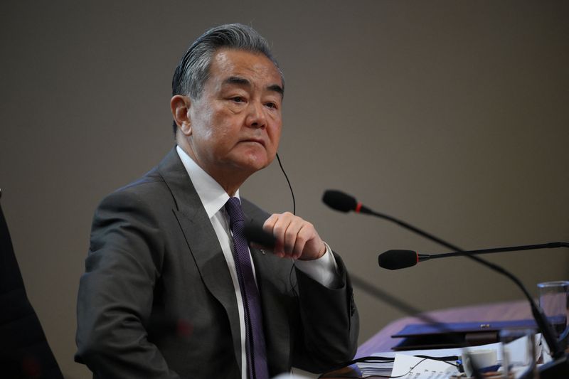 China's top diplomat backs Iran's nuclear diplomacy ahead of US talks