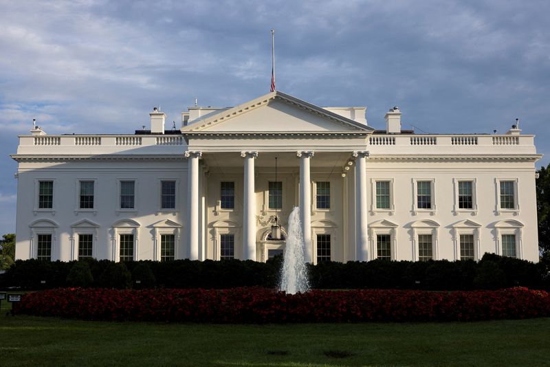 White House dismisses Chamber push for small businesses tariff relief