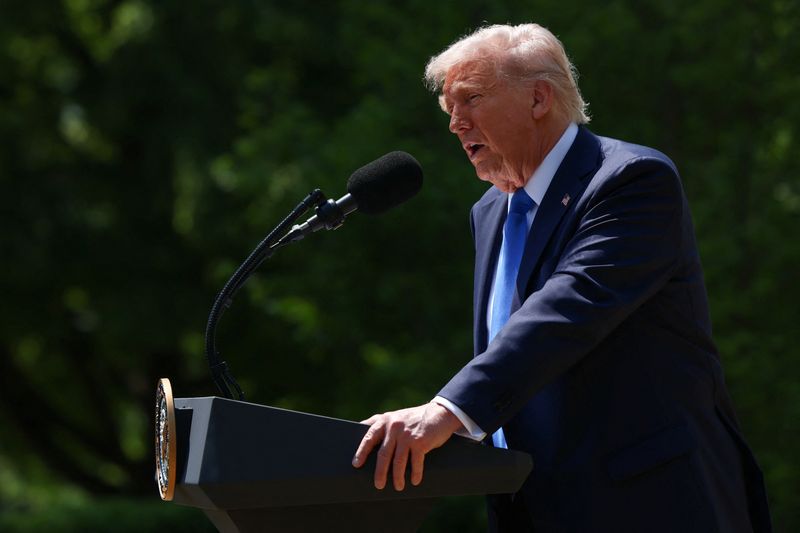 &copy; Reuters. Presidente dos Estados Unidos, Donald Trump, durante discurso no Rose Garden na Casa Branca, em Washington, D.C.n1/5/2025. REUTERS/Evelyn Hockstein/Arquivo