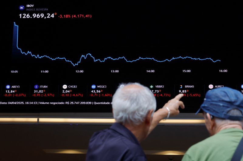 &copy; Reuters. Painel eletrônico na B3 em São Paulon04/04/2025 REUTERS/Amanda Perobelli