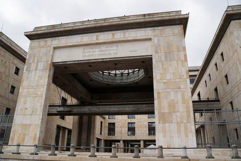 Colombia's top court orders arrests of former legislature presidents