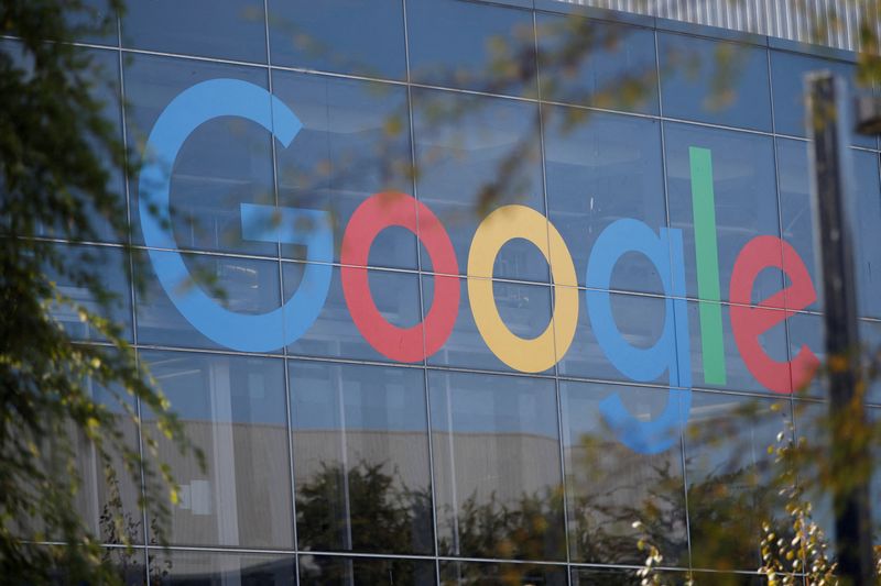 &copy; Reuters. Logo di Google nella sede della società a Mountain View, California, Stati Uniti, 1 novembre 2018. REUTERS/ Stephen Lam