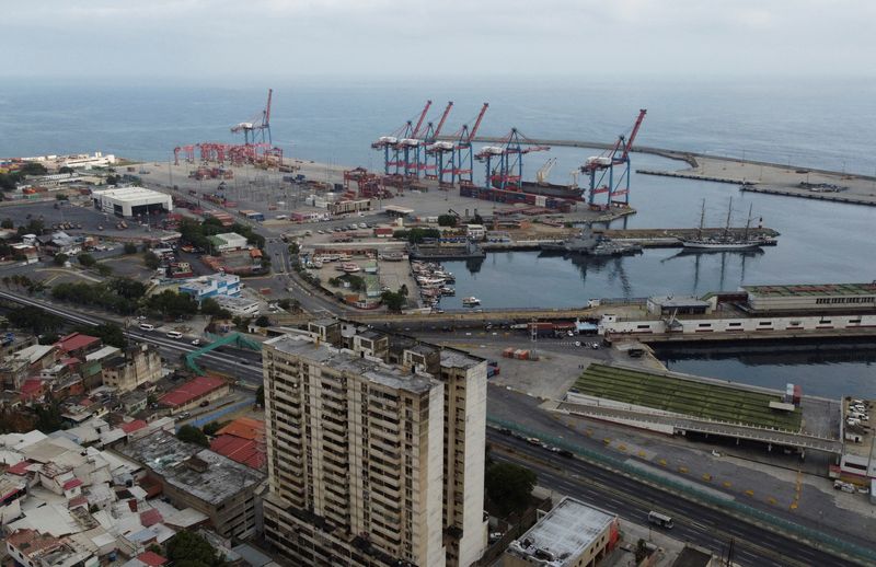 &copy; Reuters. Porto na Venezuela