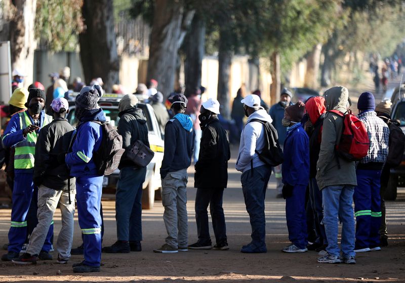 South Africa's unemployment rate rises to 32.9% in Q1