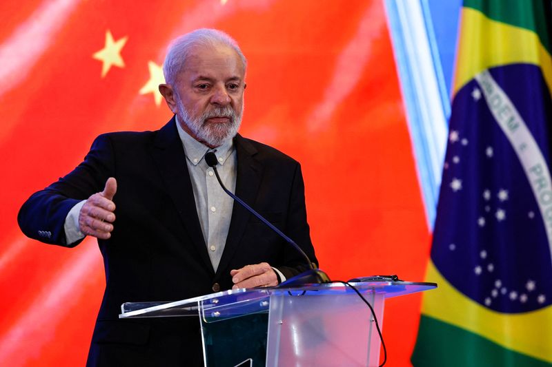 &copy; Reuters. Lula dá entrevista coletiva em Pequimn14/05/2025nREUTERS/Tingshu Wang