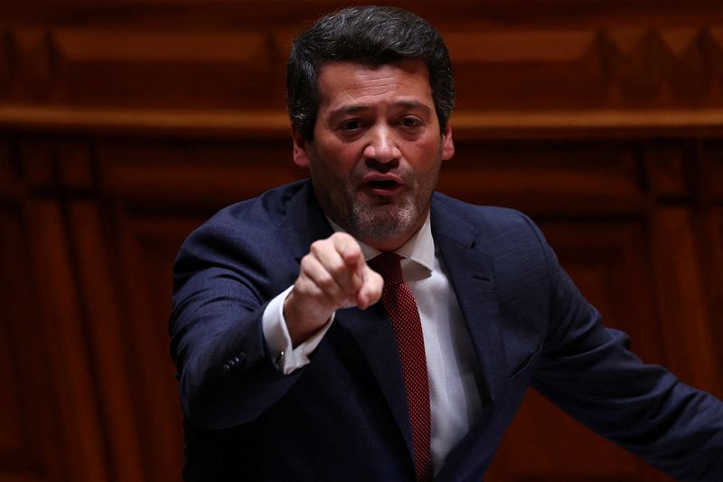 &copy; Reuters. André Ventura no Parlamento em Lisboan 21/2/2025   REUTERS/Pedro Nunes