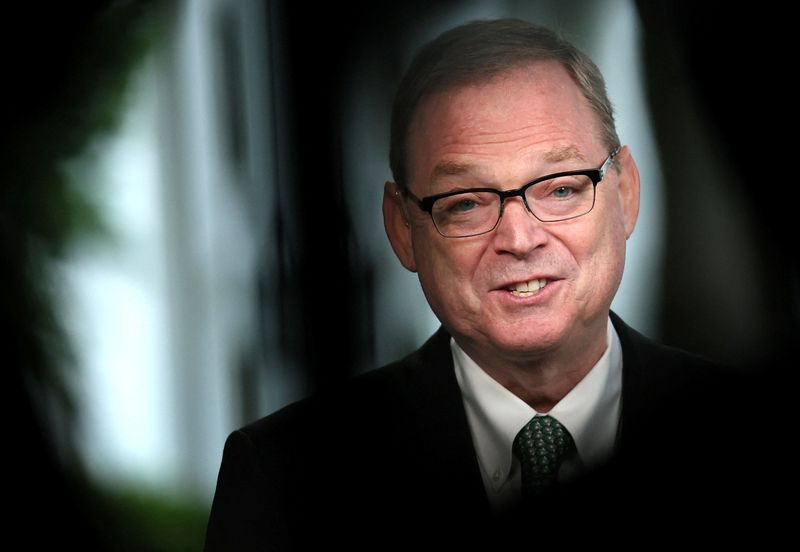 &copy; Reuters. Assessor econômico da Casa Branca, Kevin Hassett, na Casa Branca, em Washingtonn09/05/2025nREUTERS/Leah Millis