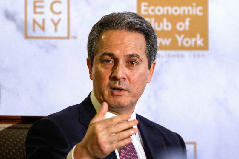 Musalem diz que juros do Fed podem ficar estáveis com redução duradoura das tensões comerciais