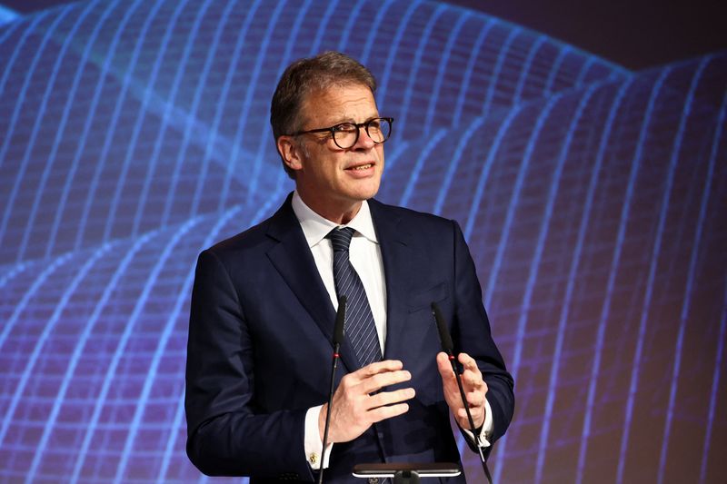 Deutsche Bank CEO calls 2025 a 'year of reckoning'