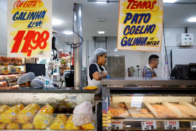 Brazil hopes to be officially free of bird flu in 28 days