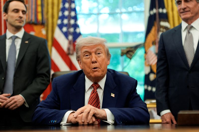 &copy; Reuters. Presidente dos EUA, Donald Trump, no Salão Oval da Casa Branca, em Washingtonn23/05/2025nREUTERS/Kent Nishimura