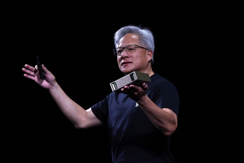 &copy; Reuters. Presidente-executivo da Nvidia, Jensen Huang, no evento VivaTech, em Paris, na Françan11/06/2025nREUTERS/Gonzalo Fuentes