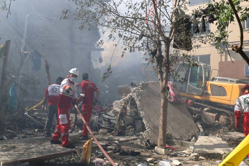 Israeli strikes back Iran's leadership into a corner
