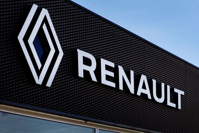 &copy; Reuters. Um logotipo da Renault em uma concessionária de carros Renault em Arnhem, Holanda, em 18 de fevereiro de 2025. REUTERS/Piroschka van de Wouw
