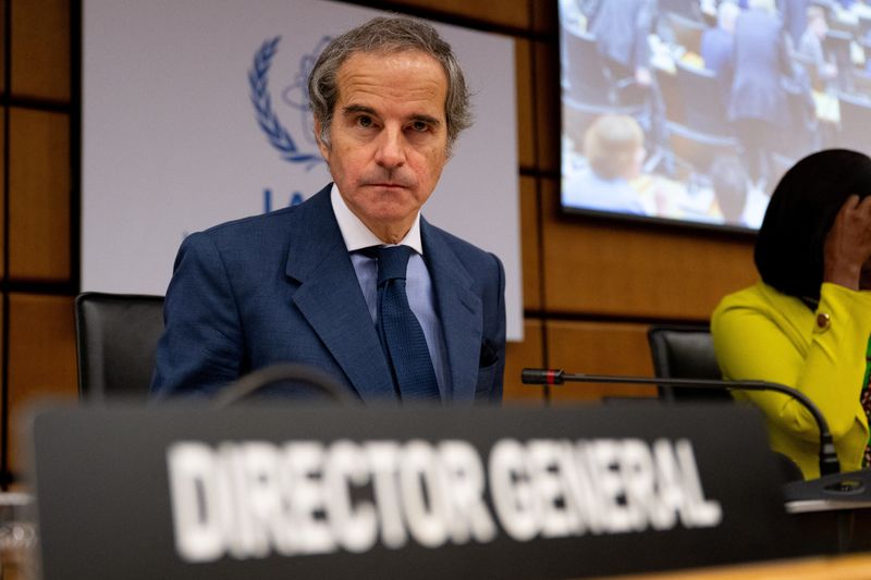 &copy; Reuters. Diretor-geral da AIEA, Rafael Grossi, na sede da agência em Vienan16/06/2025 REUTERS/Elisabeth Mandl
