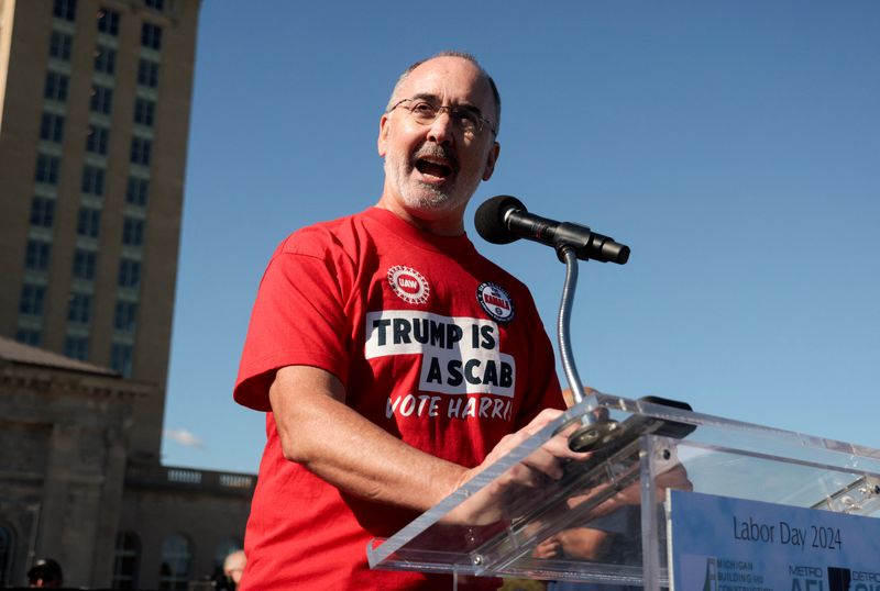 Auto workers union president retaliated against top officer, monitor says