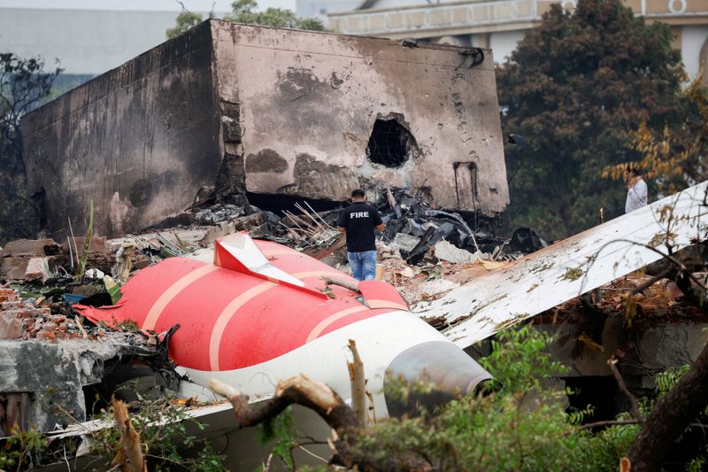 Boeing 787’s emergency-power system likely active before Air India crash, WSJ reports