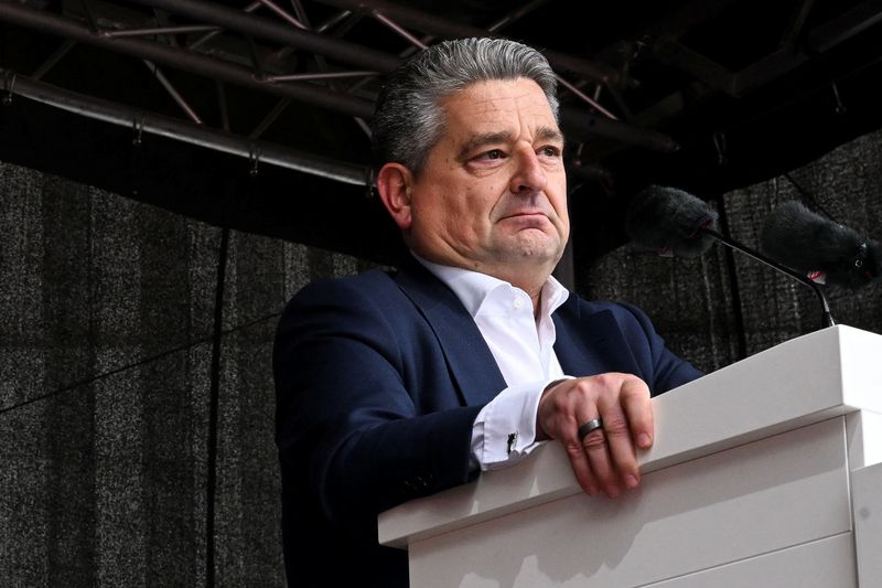 Exclusive-Thyssenkrupp deputy chairman to vote against extending CEO contract over 'fundamental mistrust'