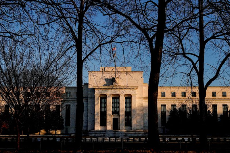 Officials head into Fed meeting with uncertain long-term inflation outlook