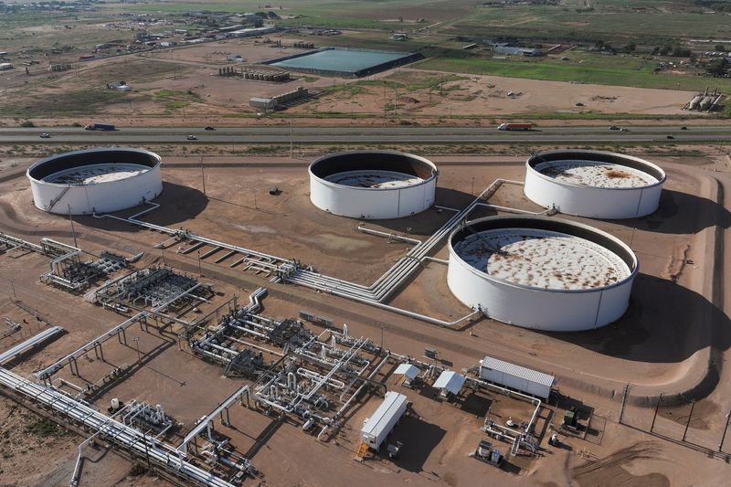 US crude inventories fall by most in a year, fuel stocks build, EIA says