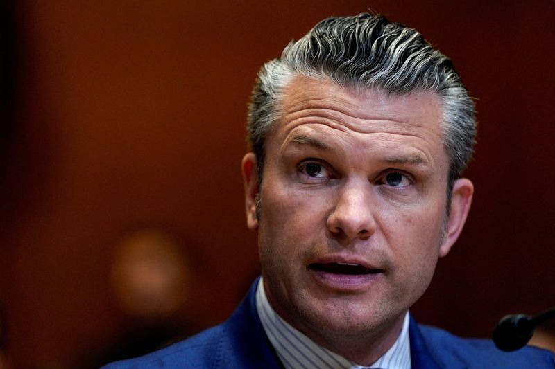 &copy; Reuters. Secretário de Defesa dos EUA, Pete Hegsethn11/06/2025nREUTERS/Elizabeth Frantz