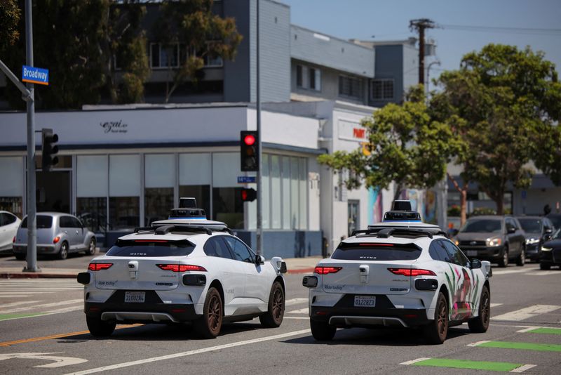 Waymo brings its cars to NYC for testing, applies for autonomous driving permit