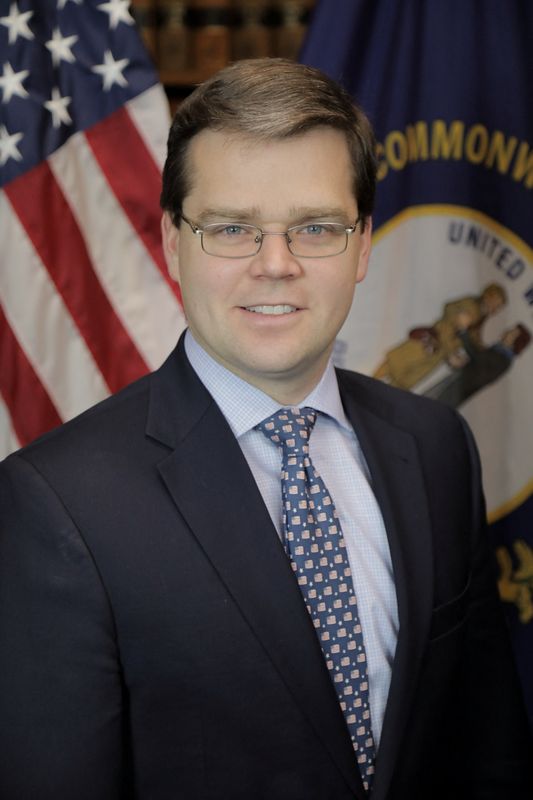 © Reuters. FILE PHOTO: Chad Meredith, a Republican former Kentucky solicitor general, is shown in this undated handout photo. Kentucky Attorney General records/Handout via REUTERS/File Photo 