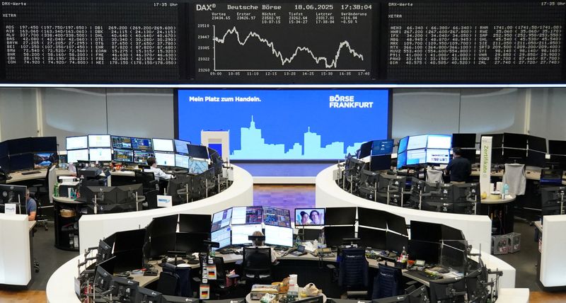 European shares dip as Middle East tensions, U.S. involvement fears weigh