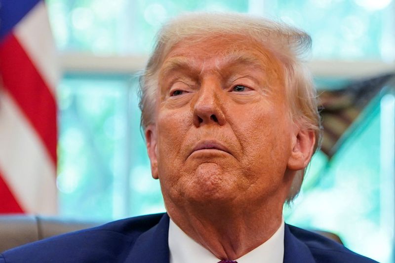 &copy; Reuters. Presidente dos Estados Unidos, Donald Trumpn10/06/2025nREUTERS/Nathan Howard