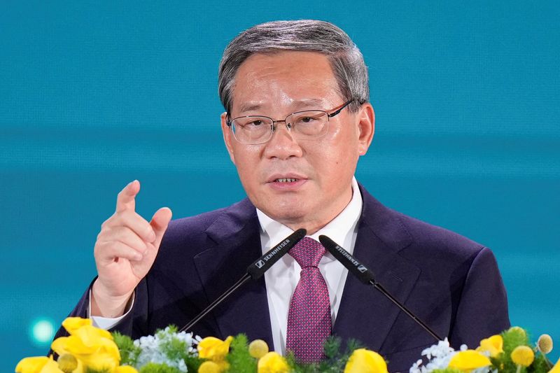 Trung Quốc có thể duy trì tăng trưởng mạnh và chuyển đổi sang nền kinh tế tiêu dùng, Thủ tướng Lý Cường khẳng định