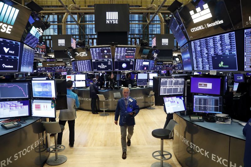Investors returned to US long-term bond funds in May