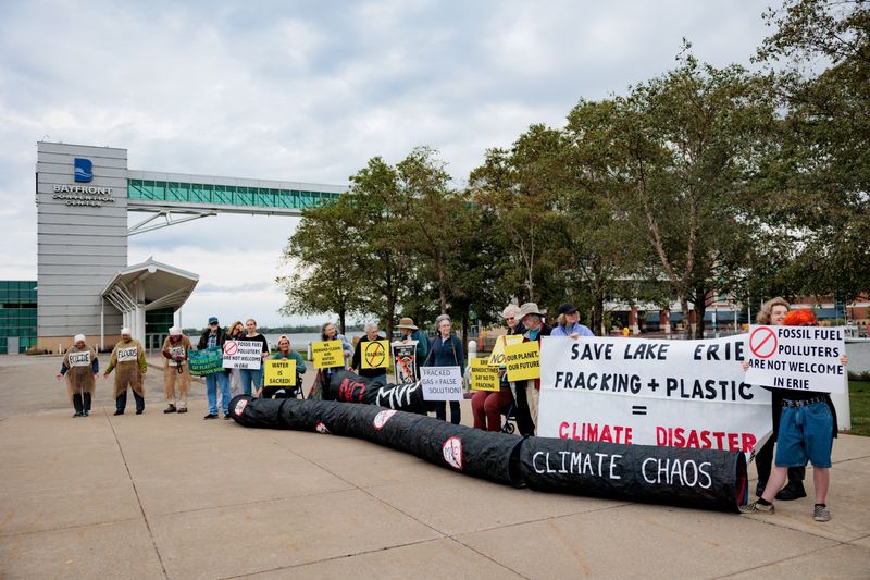 US energy firms eye new Northeast natgas pipelines, buoyed by Trump and demand outlook