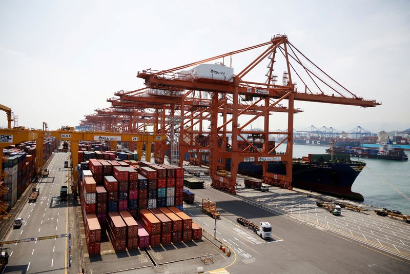 South Korea exports rebound on tech boost but US tariffs hit other sectors