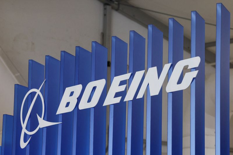 &copy; Reuters. Logo da Boeing em evento aeronáutico na Austrália n26/3/2025 REUTERS/Hollie Adams/Arquivo